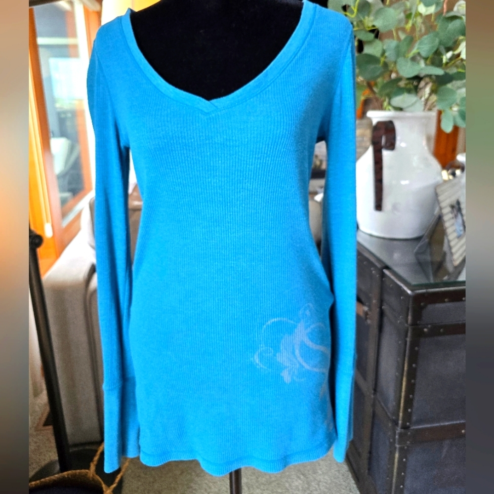 American Eagle Vintage V- Neck Long Sleeve Ribbed Shirt Size Large